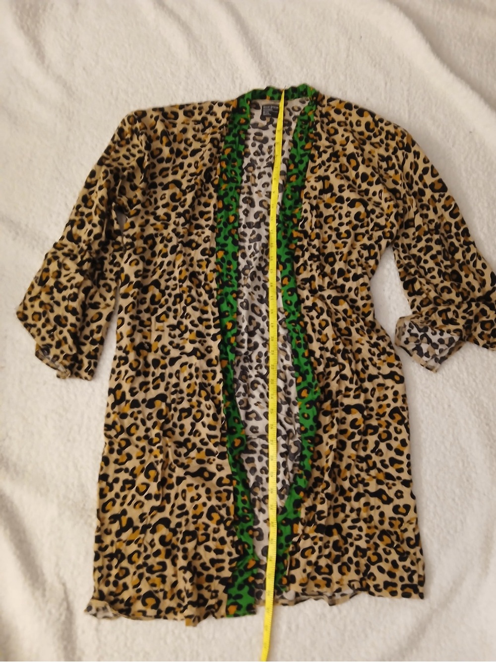 free press Leopard Print kimono with Green Trim - Picture 4 of 7